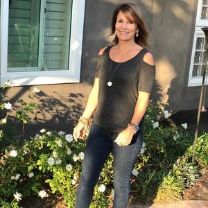 Meet your Posher, Suzanne